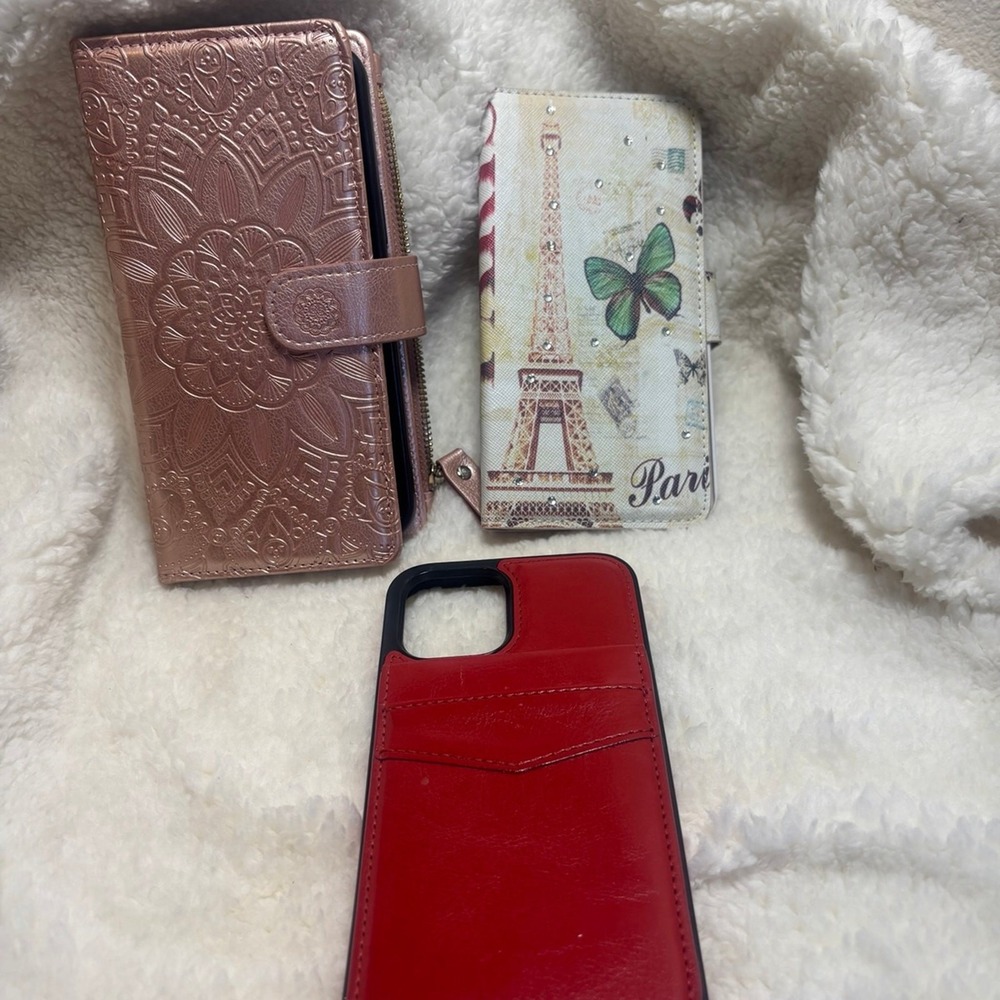 Lot of iPhone cases